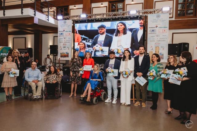  Gala FSC – Peste 67.000 de euro în sponsorizări și donații! Descoperă laureații celei de a XXII-a ediții prestigioase.