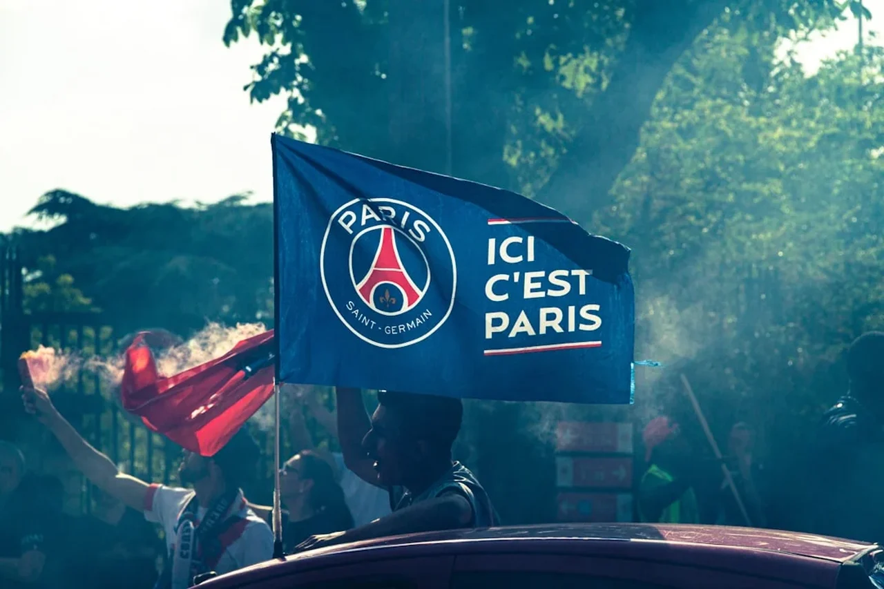 Corectură editorială: retragem materialul despre mercato-ul PSG